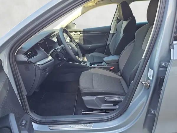 Fahrzeugabbildung SKODA Octavia 2.0 TDI DSG Selection AHK+APP+ACC+NAVI++