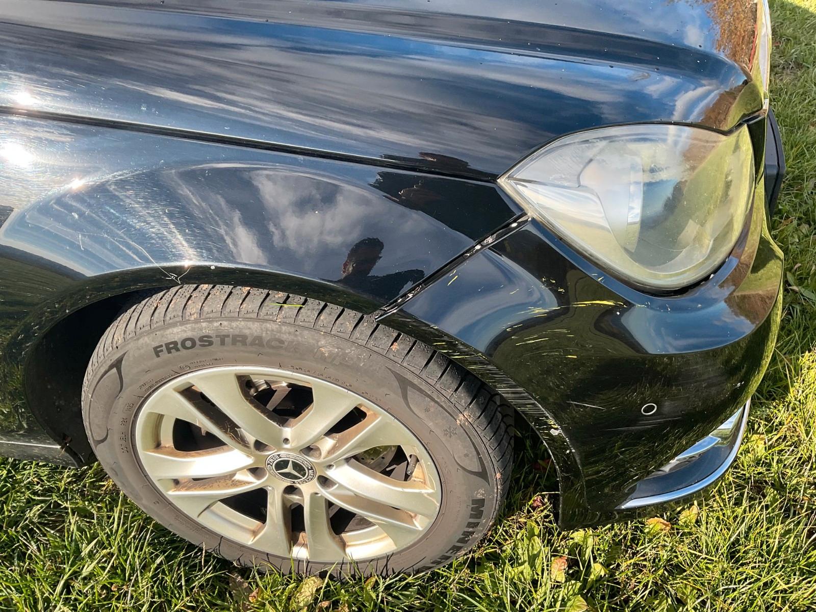 Mercedes-Benz C220 2011 — photo 15