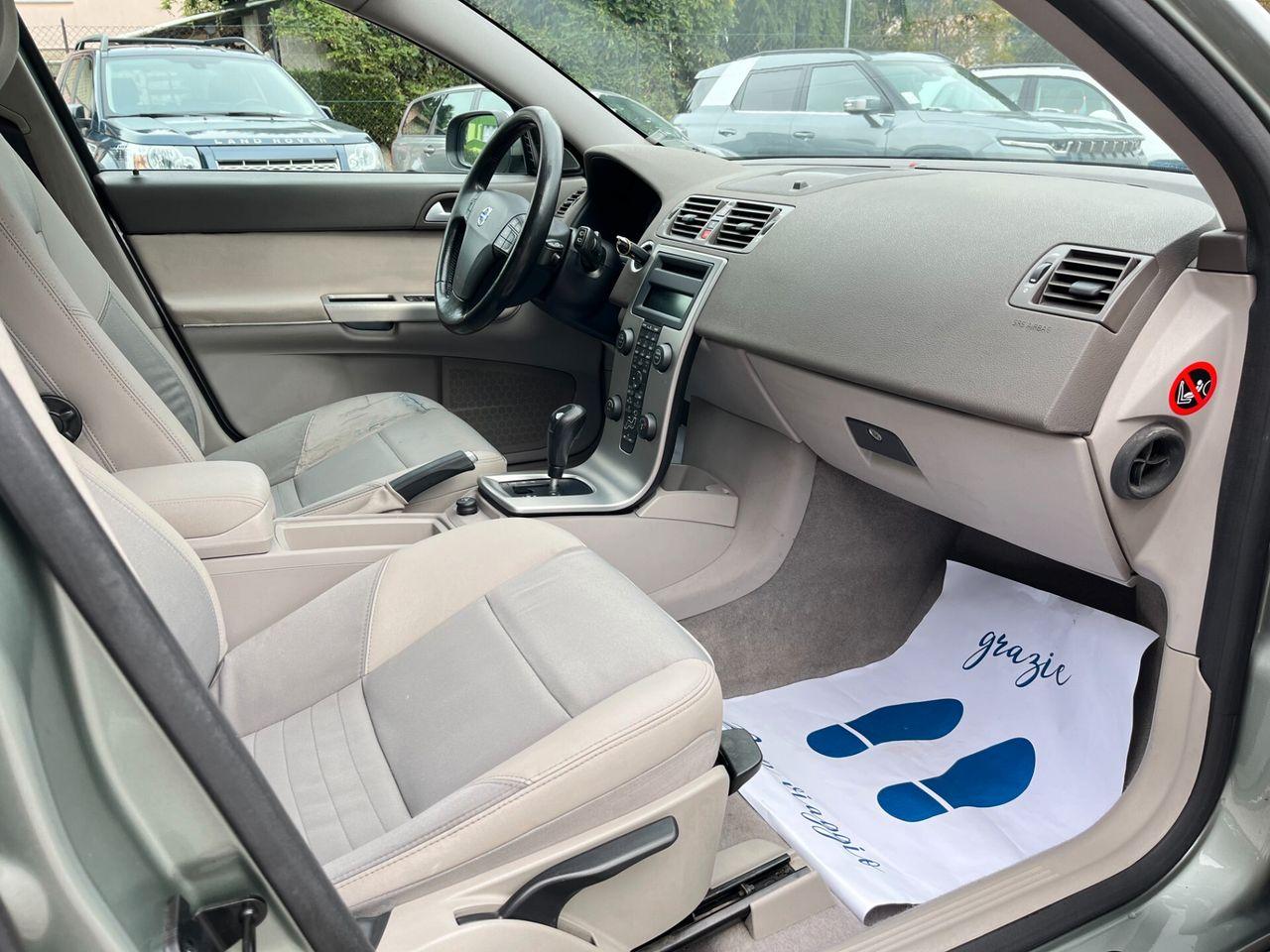 Volvo V50 2007 — photo 15