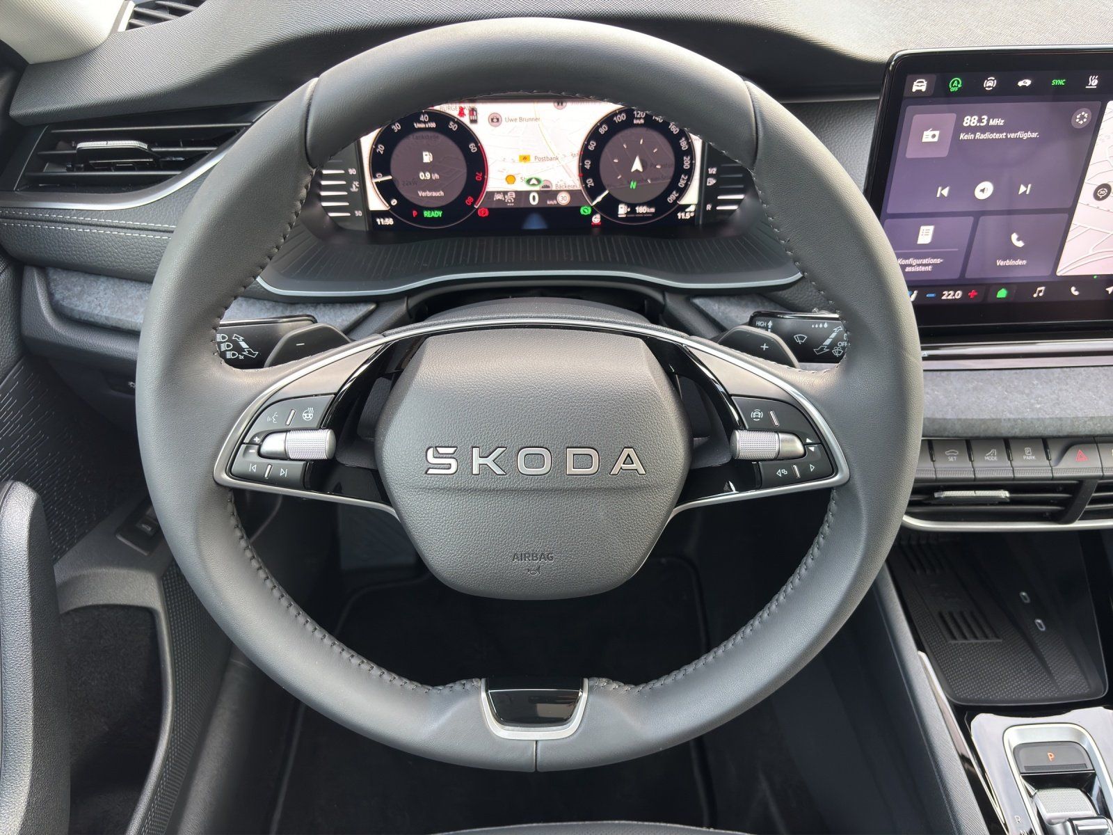 Fahrzeugabbildung SKODA Octavia Combi Balance 1,5TSI110kW DSG/AHK/Stahzg