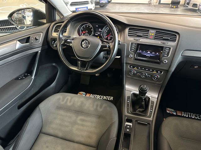 MYAUTOCENTER – Gebraucht- und Jahreswagen mit Werkstattservice in Pfaffenhofen Volkswagen Golf VII Lim. Comfortline BMT *Klima*TÜV*