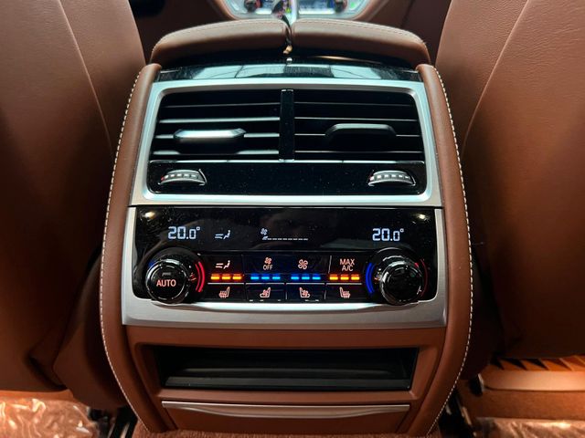 BMW M760Li V12 xDr *Pano-SkyLounge*NightVis.*B&W*TV*