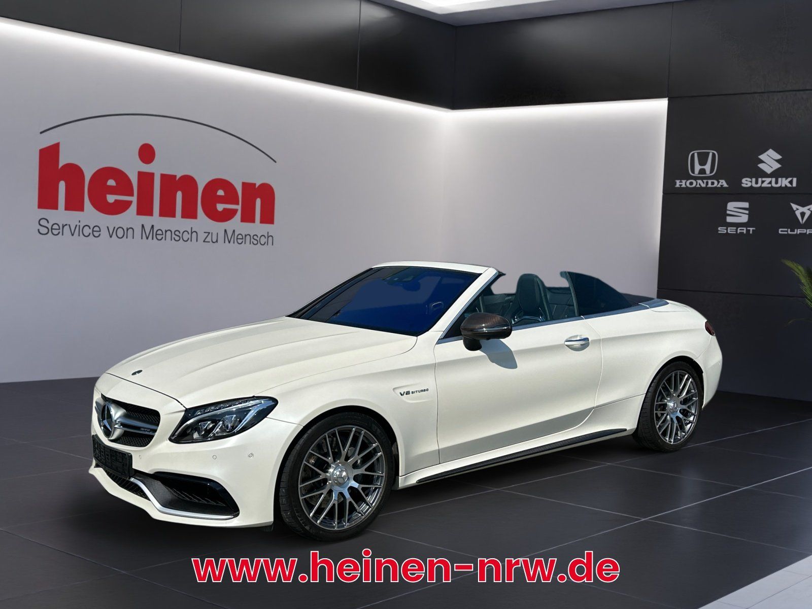 MERCEDES-BENZ C 63 AMG Cabrio NAVI LED AIRCAP HUD 360