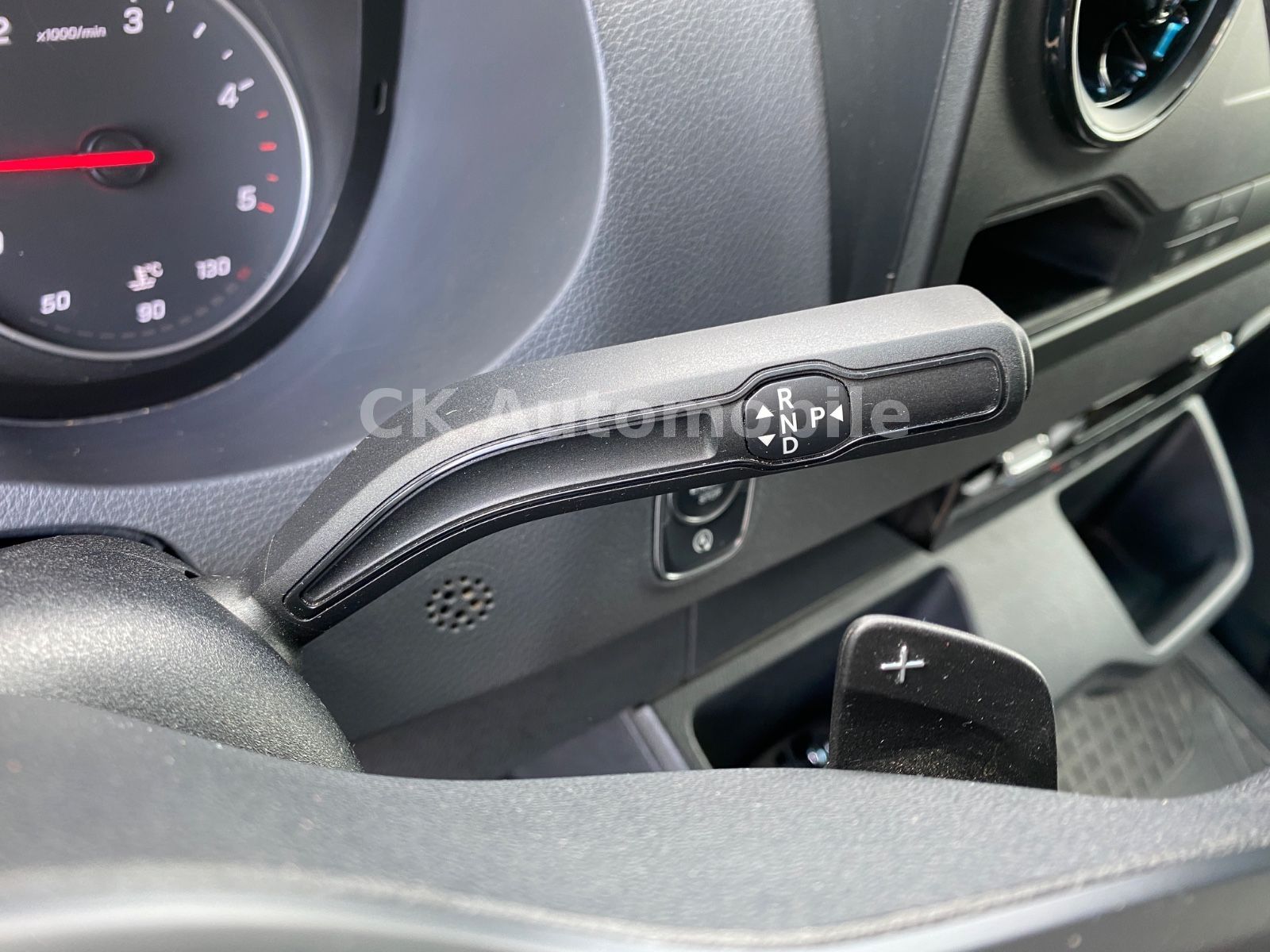 Fahrzeugabbildung Mercedes-Benz Sprinter III Mixto 319CDI Autom./5 Sitze/Navi