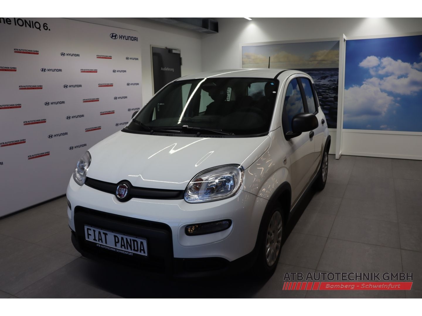 Fahrzeugabbildung Fiat Panda Hybrid 1,0 GSE 51kW (70 PS) City-Paket DAB