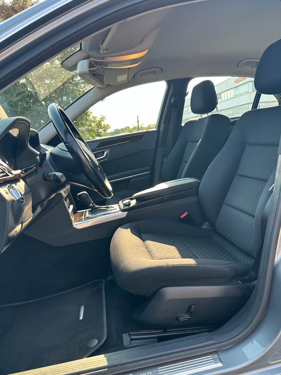 Mercedes-Benz E 220 CDI Aut. BlueEFFICIENCY Wartungsfrei AHK