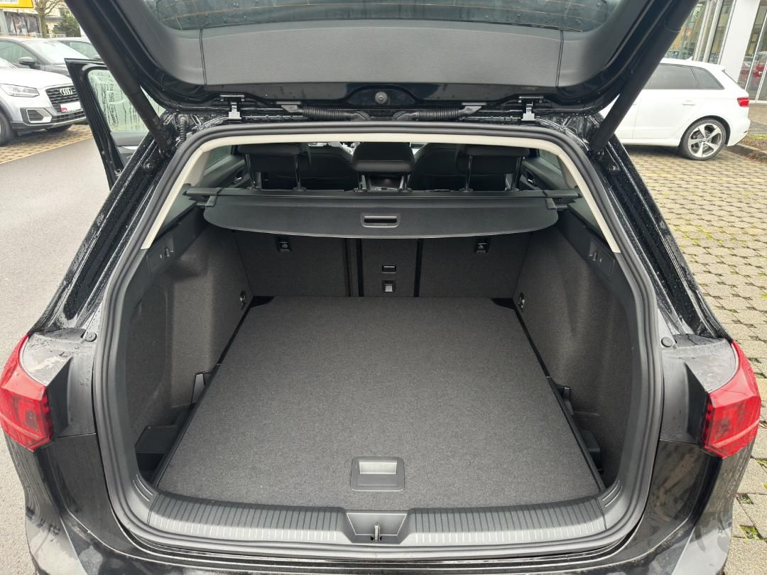 Fahrzeugabbildung Volkswagen Golf Variant Goal Golf VIII Variant Goal,AHK,Pan