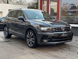 Volkswagen Tiguan 2.0 TDI 4MOTION R-LINE/NAVI/HUD/LED/ - VW Tiguan Gebrauchtwagen in Bochum