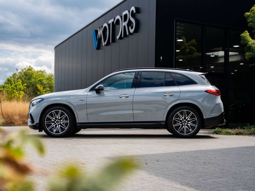 Mercedes-Benz GLC 43 AMG 4MATIC - Pano - Digital Light - Distr imagem 3