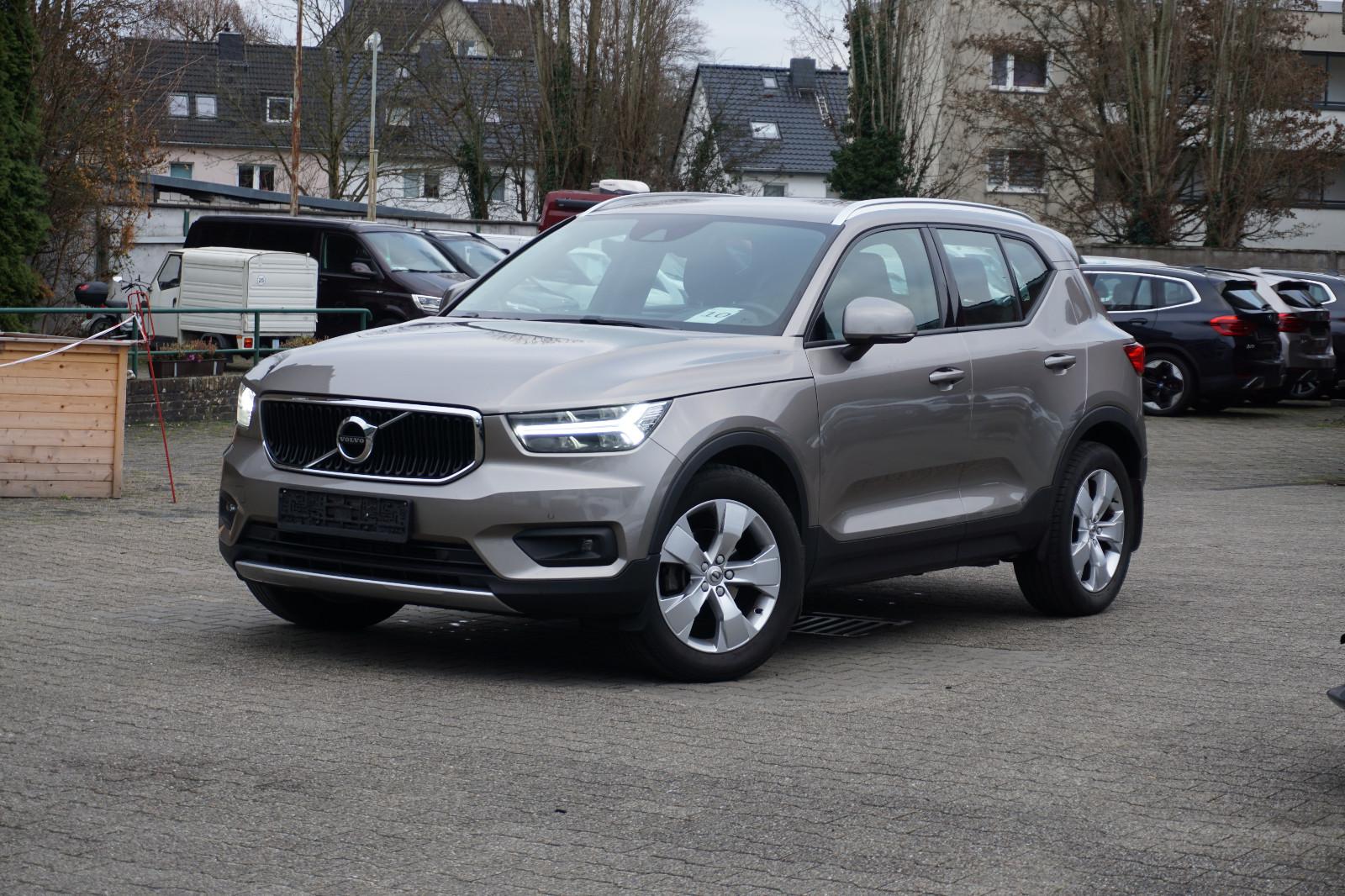 Volvo XC40 Momentum Pro 2WD Harman Kardon