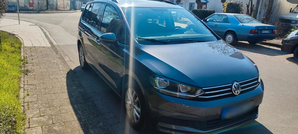 Image of Volkswagen Touran