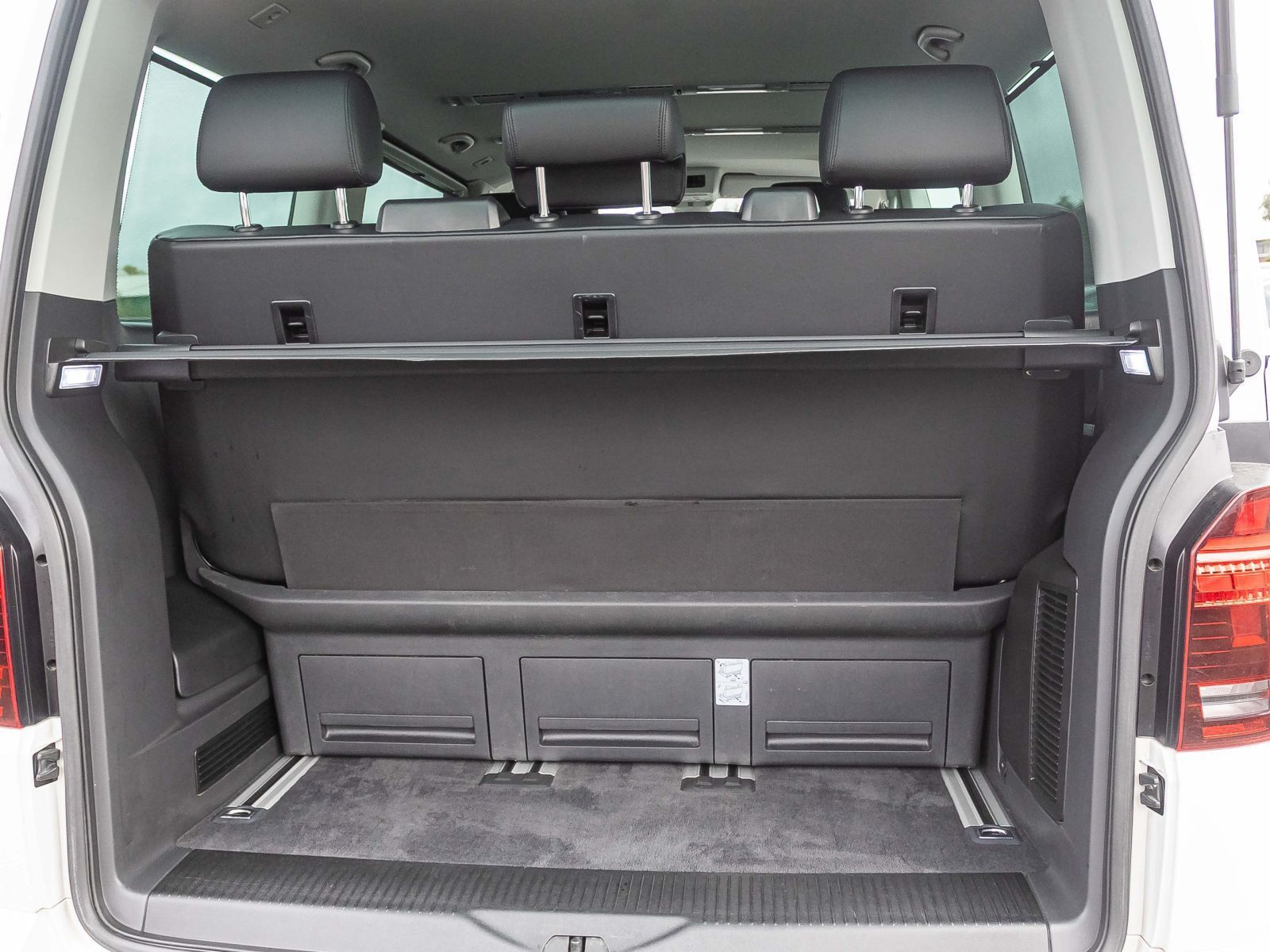 Volkswagen T6.1 Multivan 2.0 TDI Comfortline Navi LED Stand foto 14