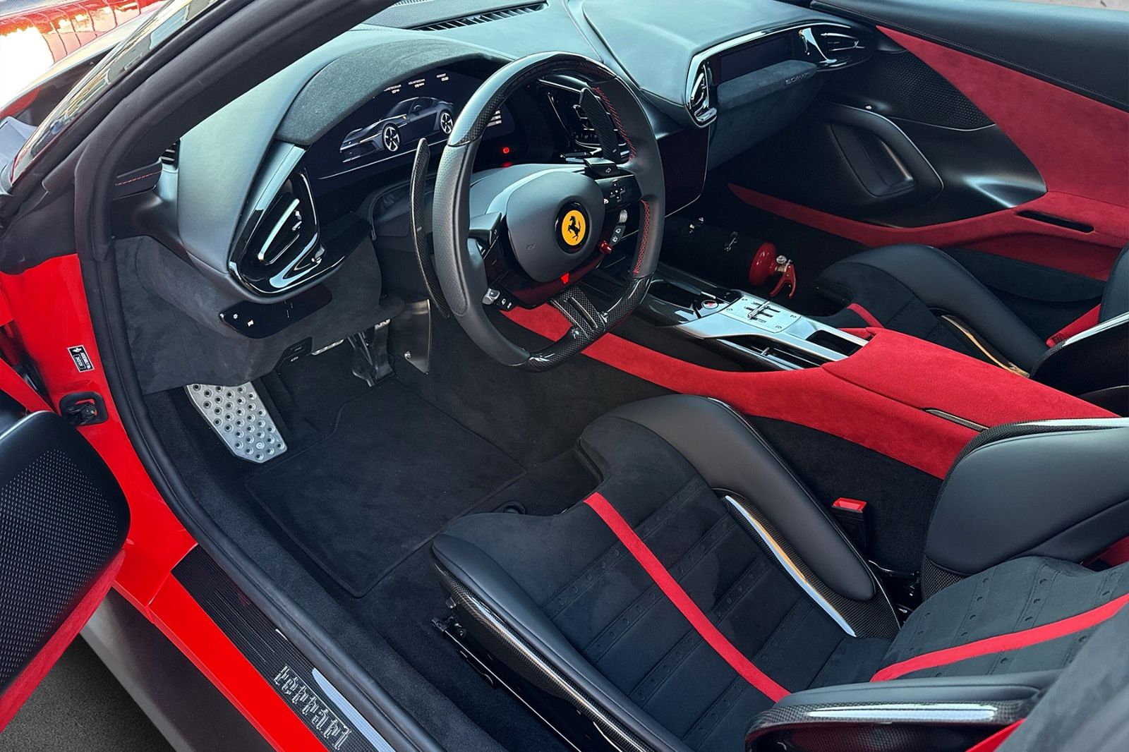 Fahrzeugabbildung Ferrari 12Cilindri*Racing seats*Display*Carbon*Lift*