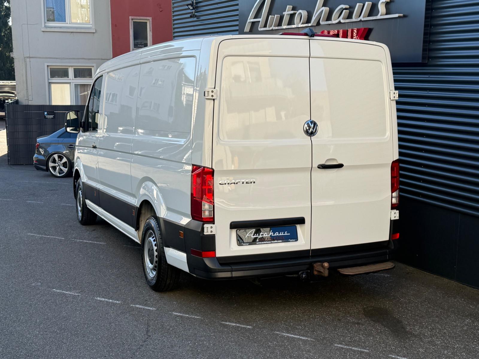 Volkswagen Crafter Kasten 30 mittellang*T-NAVI*R.KAM*AHK*, миниатюра 9