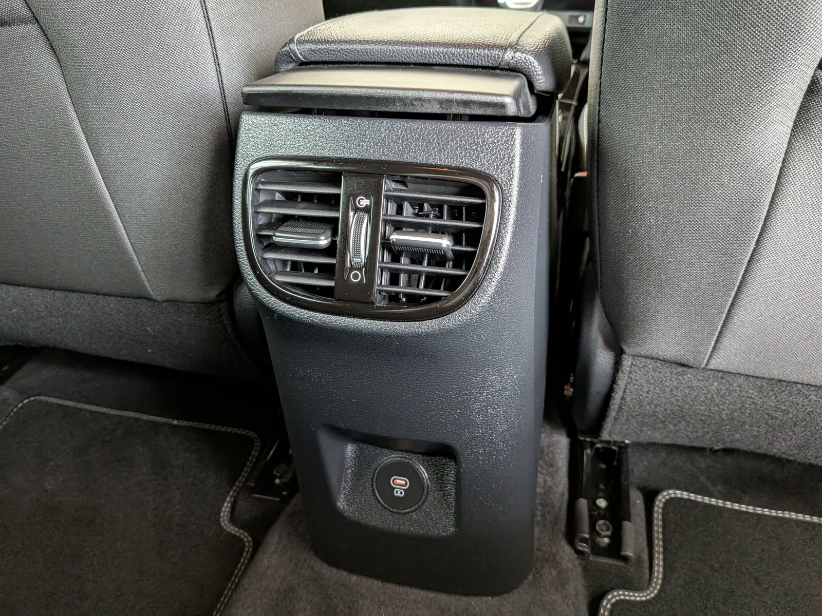 Fahrzeugabbildung Kia cee'd Sportswagon 1.5 DCT GT-Line LED JBL Cam 7J