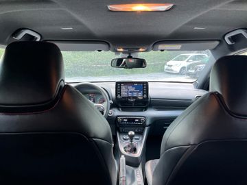 Toyota Yaris - 12