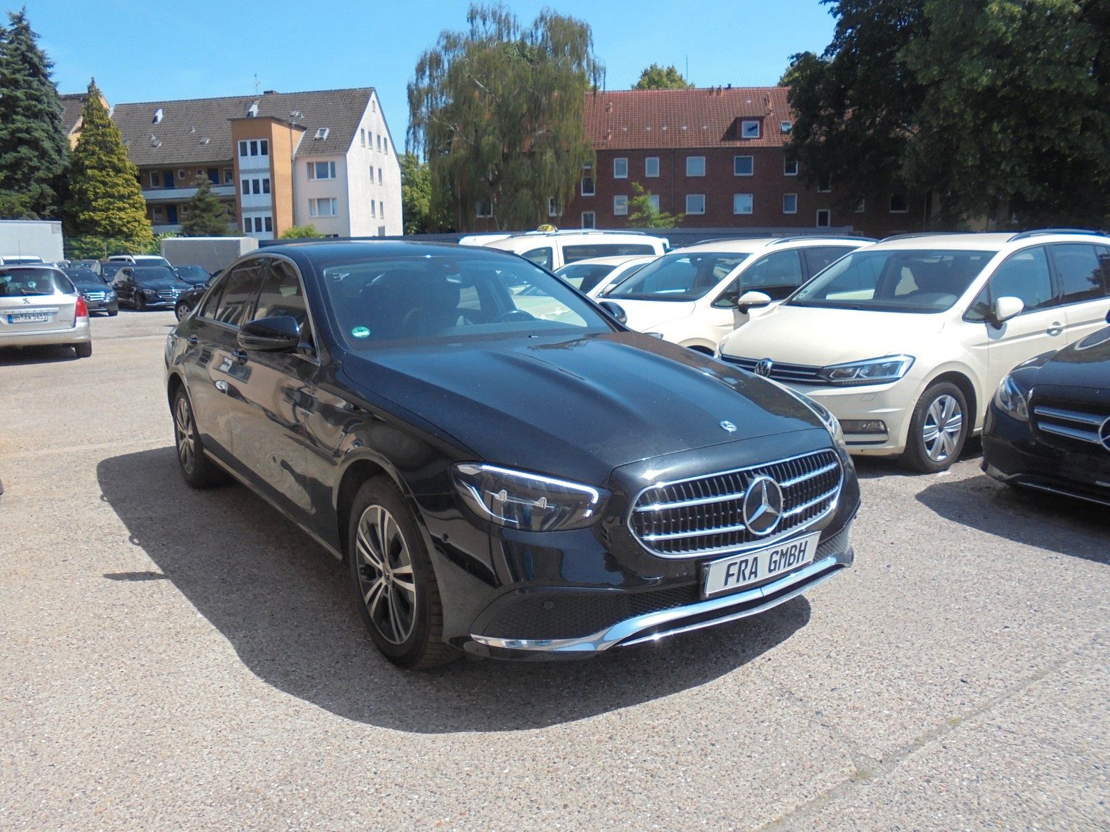 MERCEDES-BENZ E 200 d Widescreen Navi LED