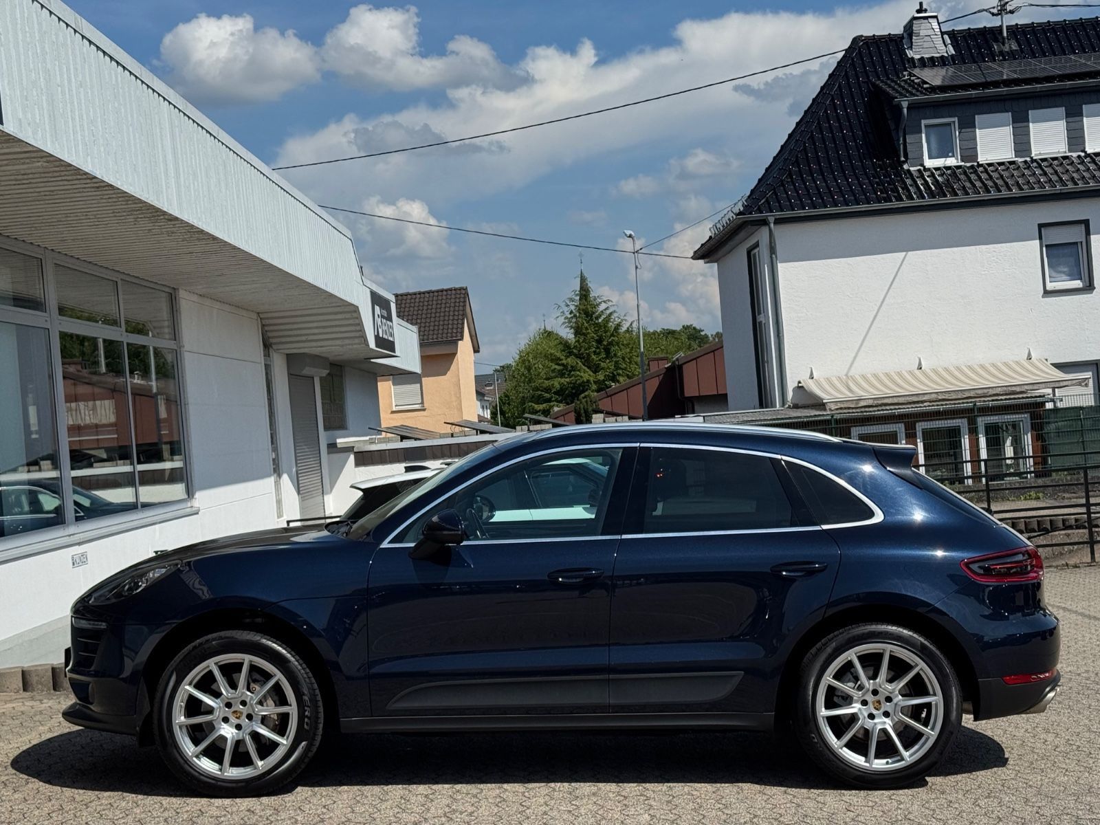 Fahrzeugabbildung Porsche Macan S Diesel/PANO/APPLE/NAVI/PDC/TEMPOMAT/SHZ