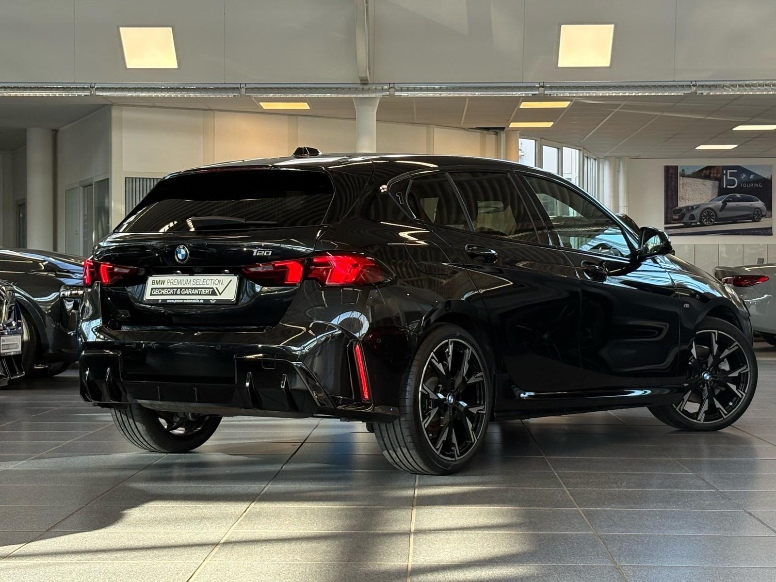 BMW 120 M Sport DA+ PA+ HuD H/K AdapLED Shz. 19" LMR