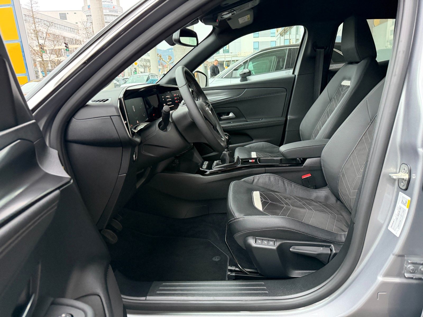 Fahrzeugabbildung Opel Mokka Ultimate 136PS LED/Kamera/Massagesitz!