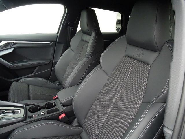 A3 Sportback 35 TFSI S Line / advanced / Matrix