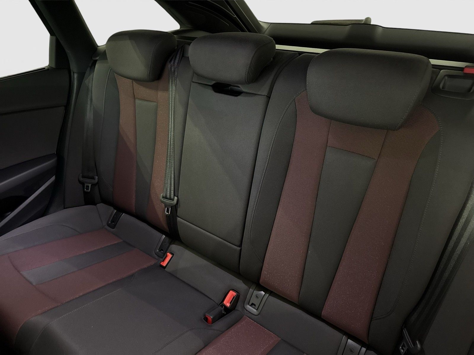 Audi A4 Allroad 50 Qu. PANO STANDHZ. AHK B&O LM19 foto 9