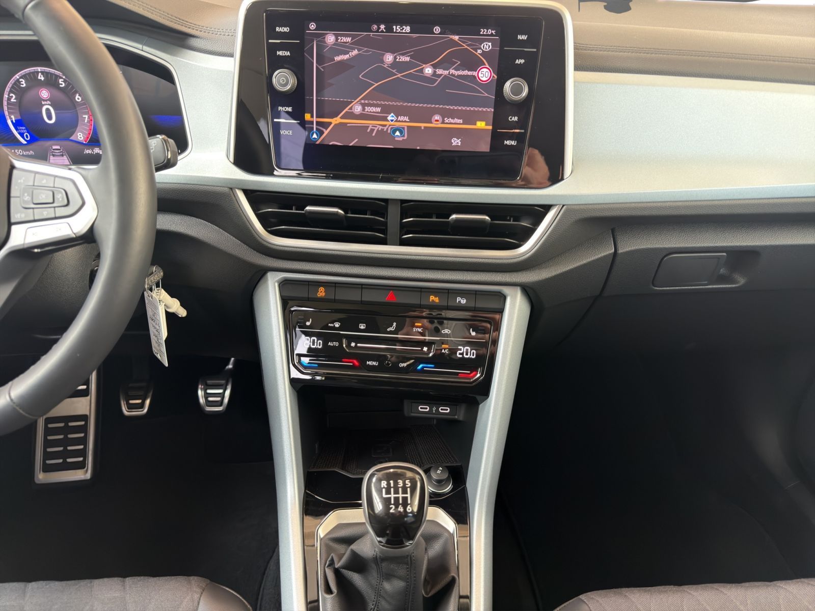 Volkswagen T-Roc - Bild 13