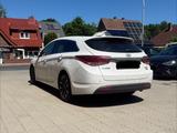 Hyundai i40 Kombi 2.0 Frischer Service & 8-fach bereif - Hyundai i40: Kombi