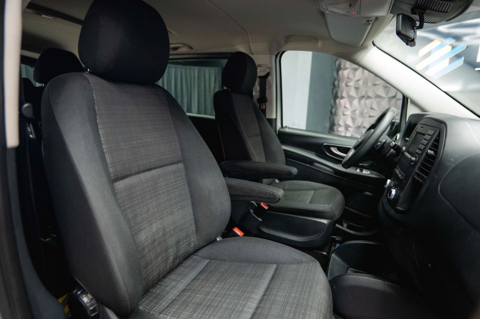 Fahrzeugabbildung Mercedes-Benz Vito Mixto 119 CDI 4MATIC kompakt *LED*Kamera*