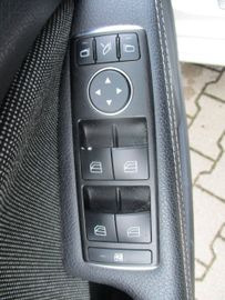 Mercedes A 180 - 11