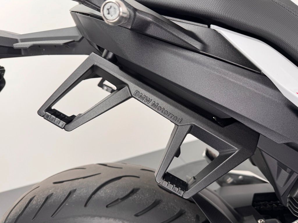 Fahrzeugabbildung BMW F900 R *VOLLAUSSTATTUNG *NEUWERTIG