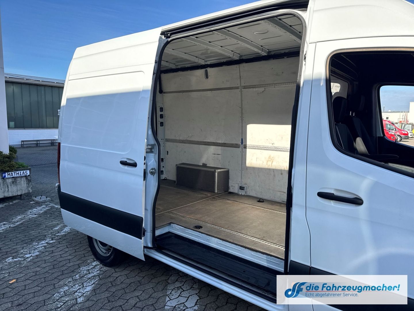 Fahrzeugabbildung Mercedes-Benz Sprinter Kasten 317 CDI L2 Automa. Navi CarPlay