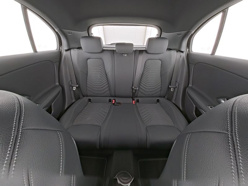 Fahrzeugabbildung Mercedes-Benz A 250 e Progressive*11KW*LED*Kamera*Spur*PDC*