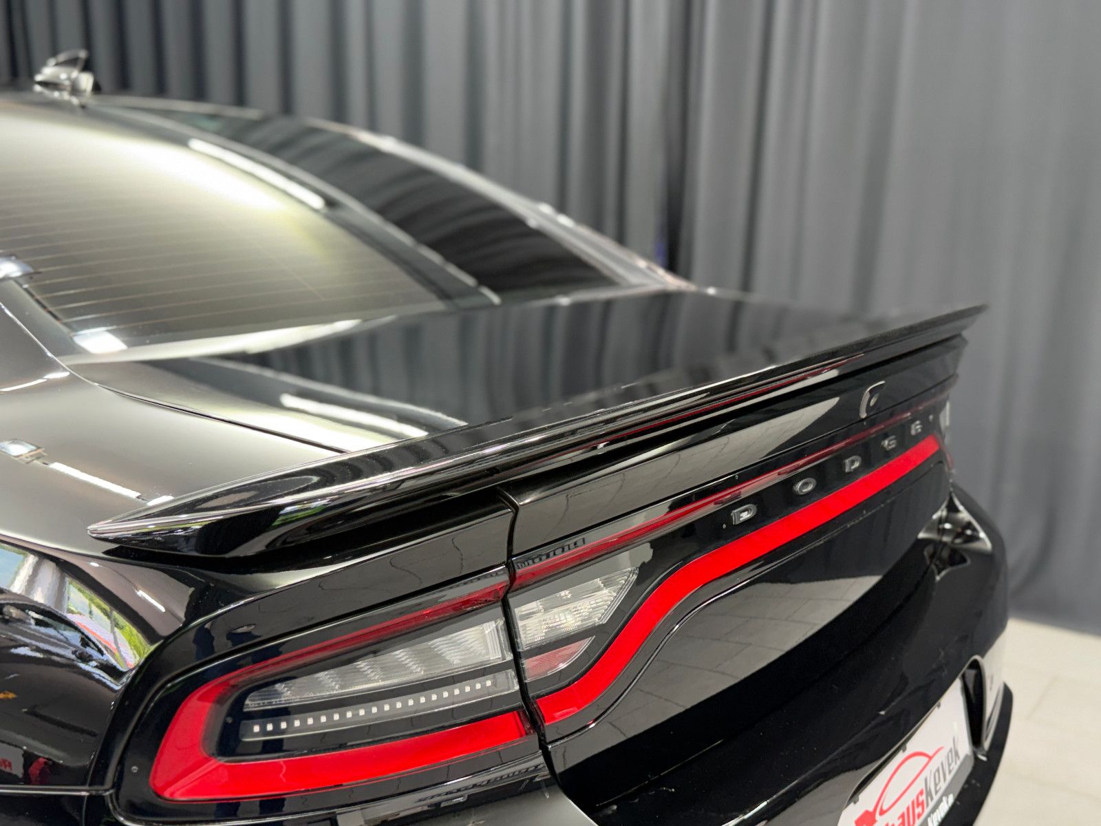 Fahrzeugabbildung Dodge Charger SRT Hellcat|WIDEBODY|U-FREI|D-FZG|H&K