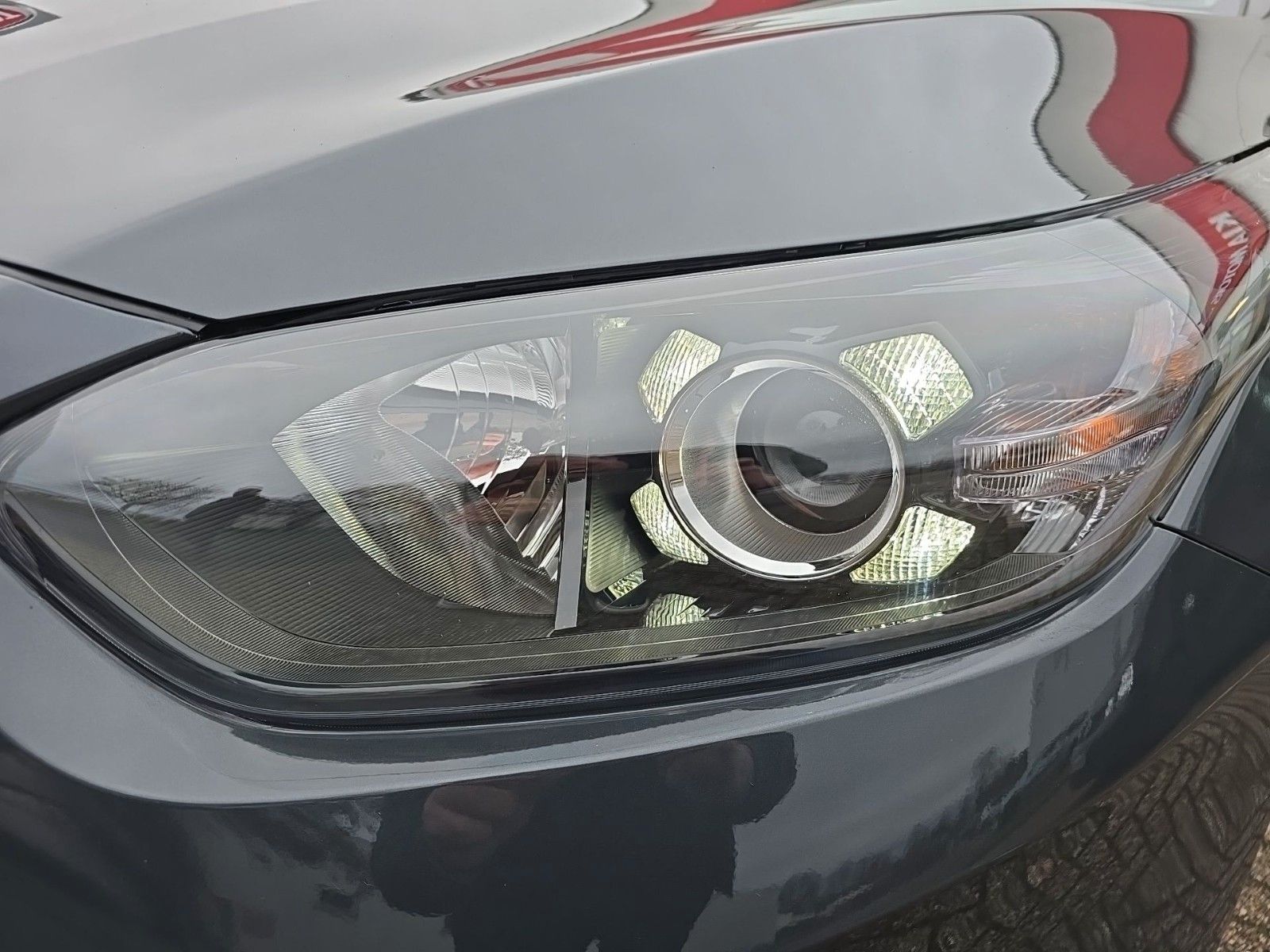 Fahrzeugabbildung Kia Ceed_SW 1.5T 140 DCT7 VIS KOMF+ (NAV)