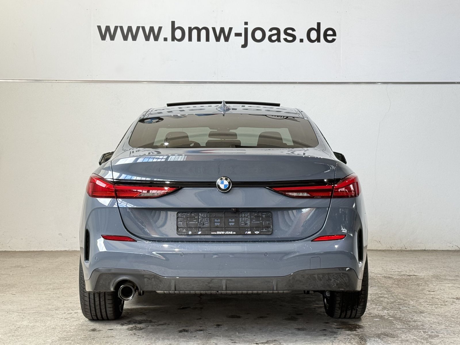 Fahrzeugabbildung BMW 218i AHK, Harman & Kardon, Lenkradheizung DAB