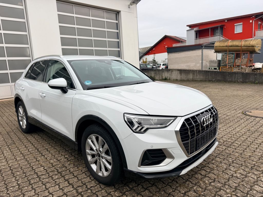 Image of Audi Q3