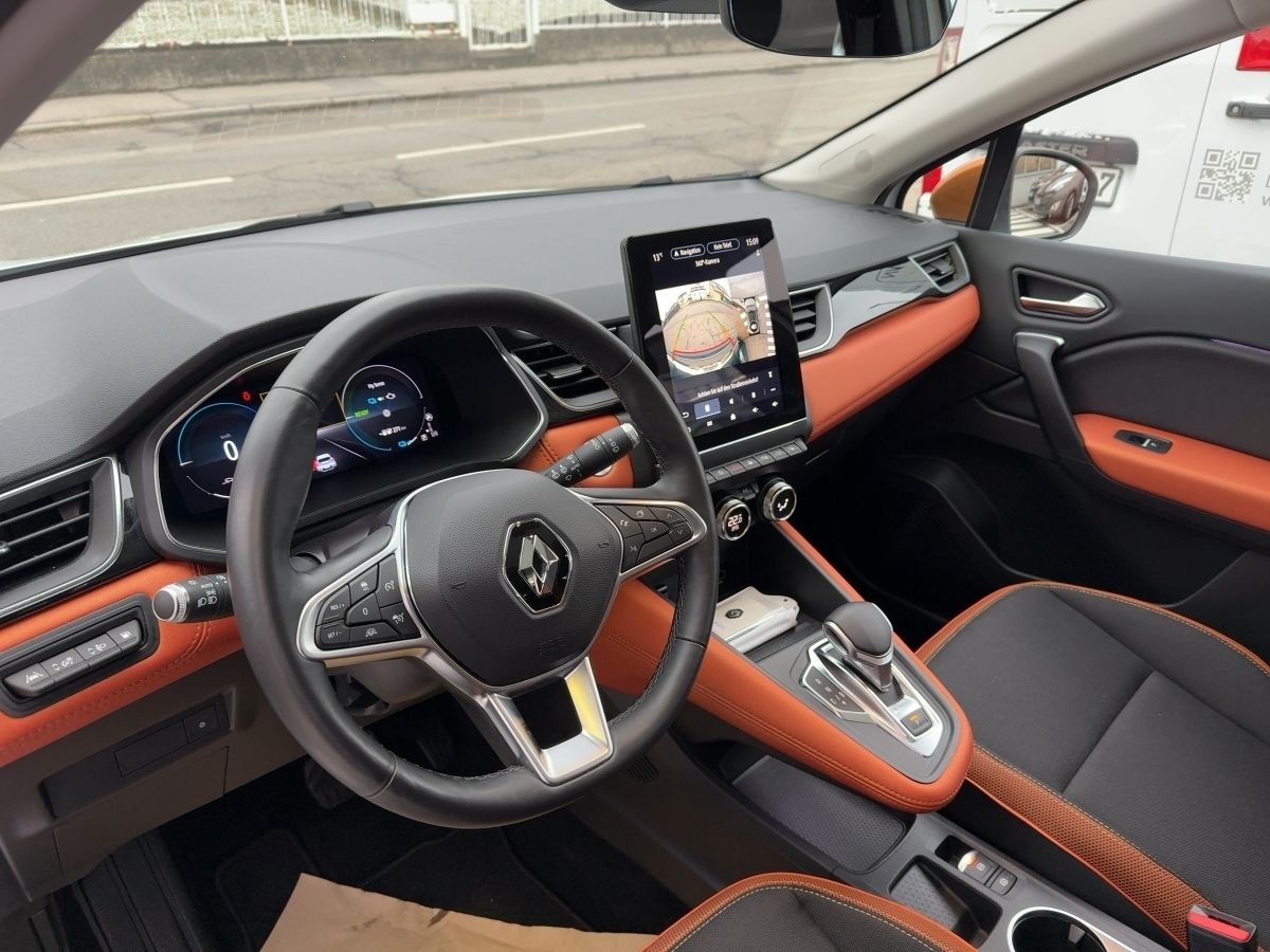 Fahrzeugabbildung Renault Captur Intens Plug-In 160