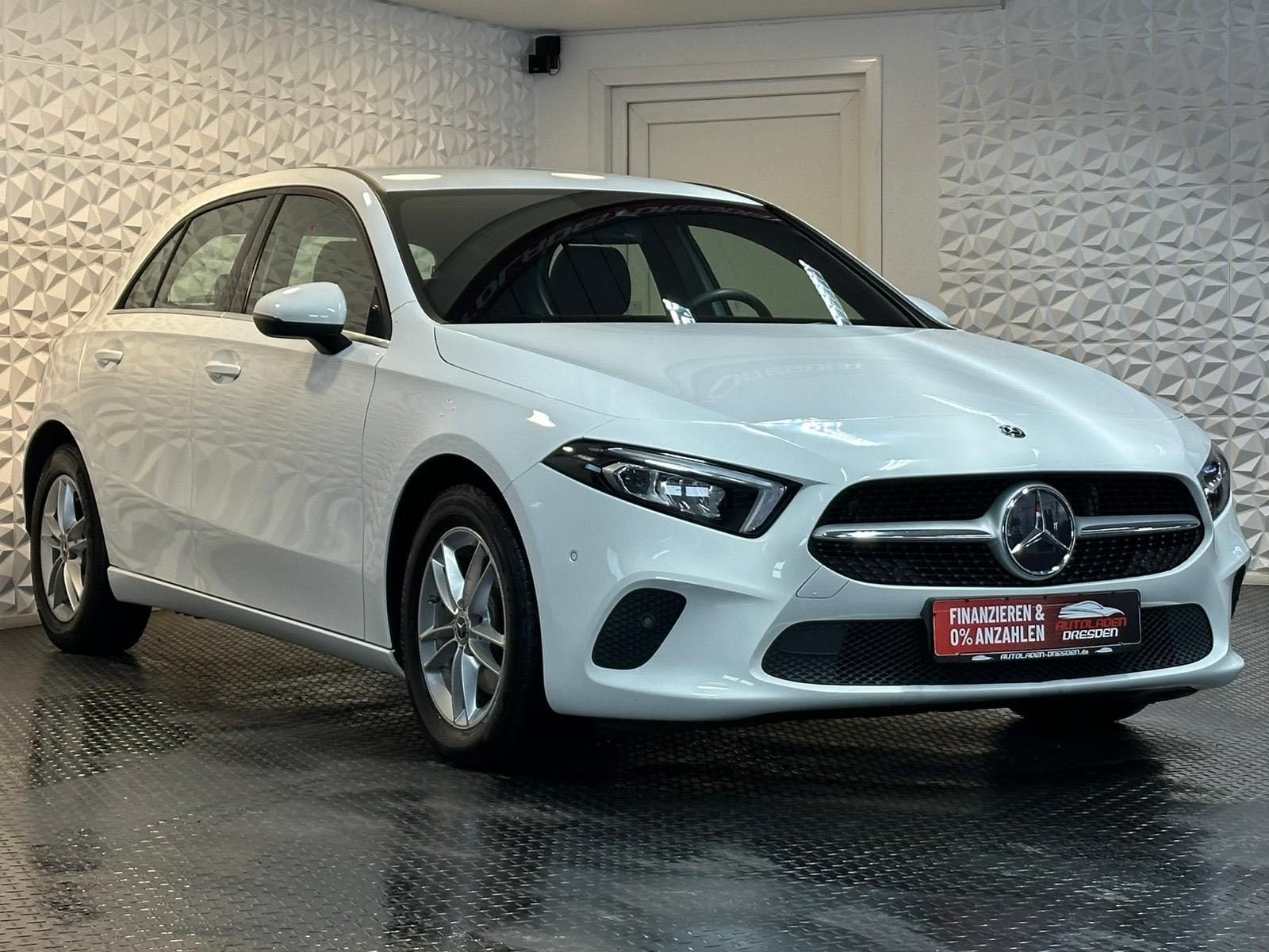 MERCEDES-BENZ A180d* LED#SHZ#NAVI#TEMPO#KLIMAAUTO#PDC#SPUR# - Image 2