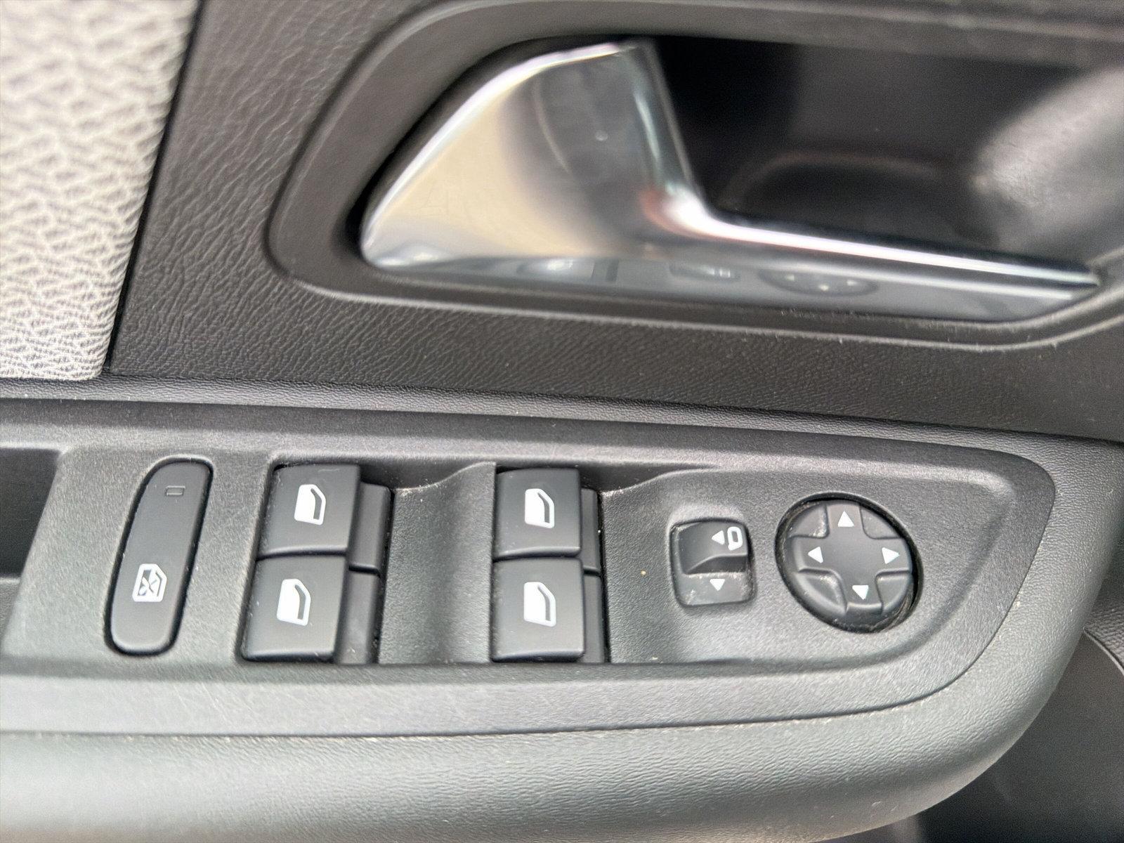 Citroën C4 Shine 1.5 HDI Automatik *inkl. Winterräder*