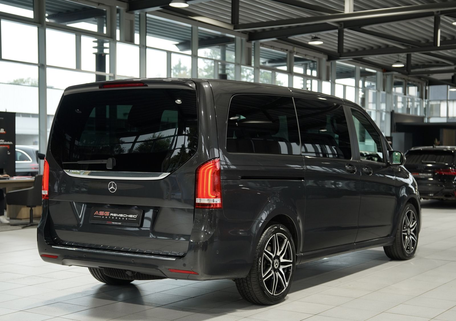 Mercedes Benz V 300