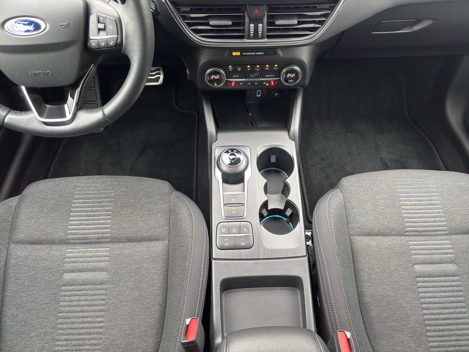 Fahrzeugabbildung Ford Focus 1.0 Active Aut./LED/ACC/KAMERA/NAVI/SHZ/