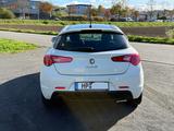 Alfa Romeo Giulietta 1.4 TB 16V - AHK, Panoraama, Kamera - gebrauchte Alfa Romeo Giulietta aus dem Jahr 2010