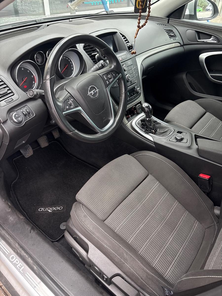 Opel Insignia 2011 — photo 7