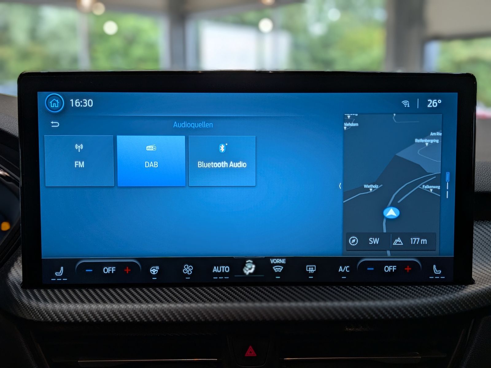 Fahrzeugabbildung Ford Kuga ST-Line X 1.5 EB Matrix HUD B&O ACC 360°