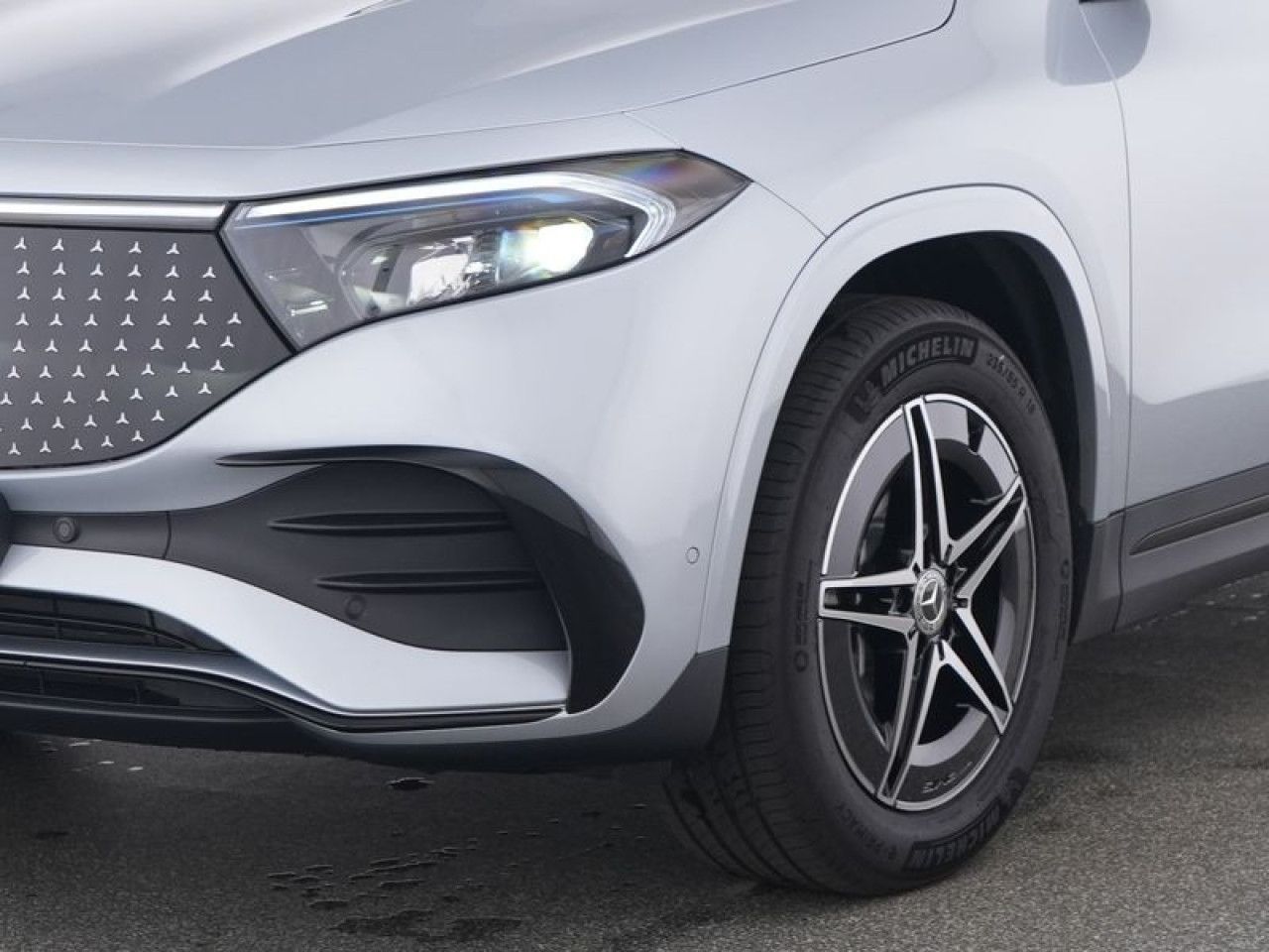 Mercedes-Benz EQA 300 4M+AMG+5 J.GARANTIE+2.000 EUR FLEXBONUS+ imagem 3