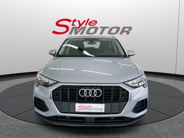 AUDI AUDI Q3 35 TDI S tronic Business Sport Uniprop.