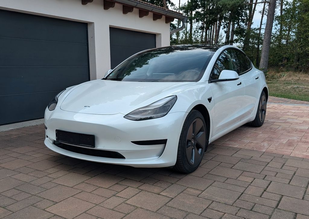 Image of Tesla Model 3