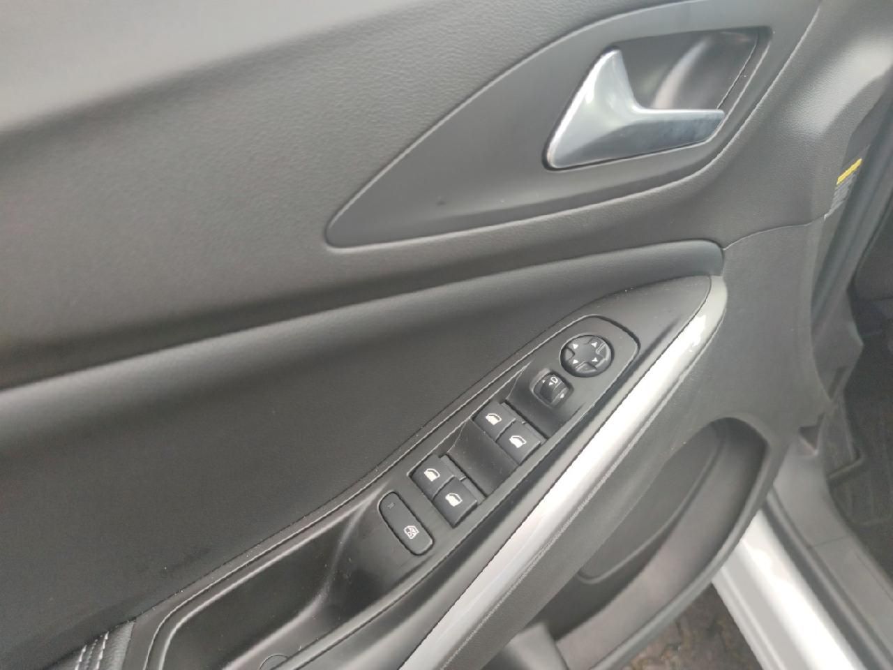 Fahrzeugabbildung Opel Grandland 1.2T GS - Sitz- Lenkradhzg., Klimaaut.