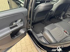 Fahrzeugabbildung Mercedes-Benz GLB 220 d Navi Leder LED AHK ACC 1.Hand